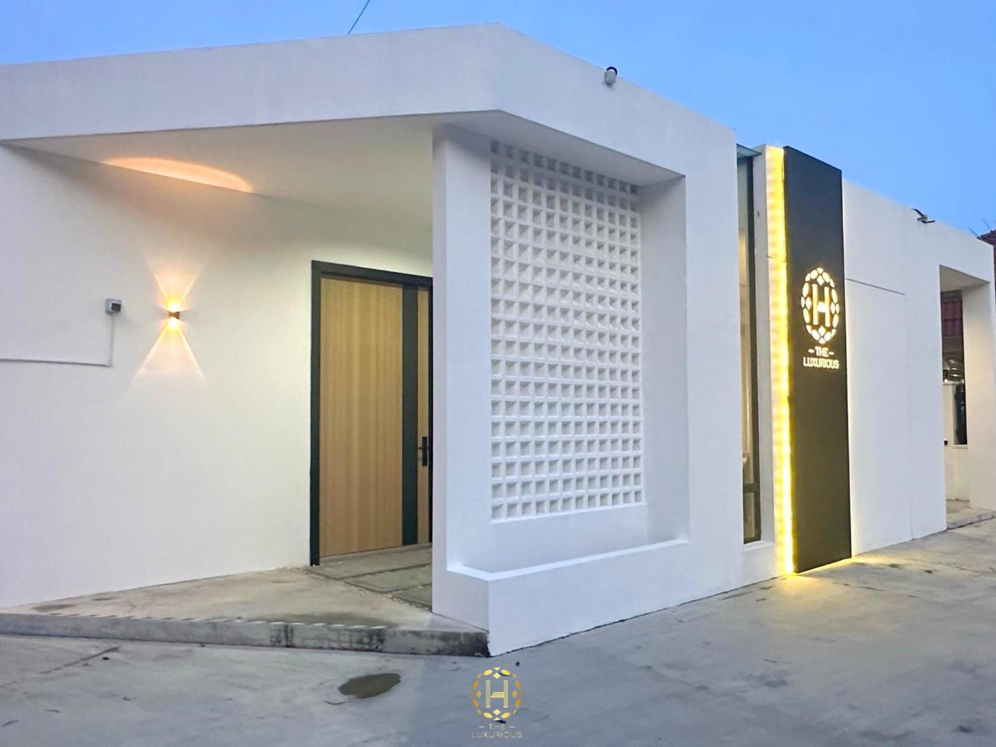 The Luxurious 27, Johor Bahru Vila Exterior foto